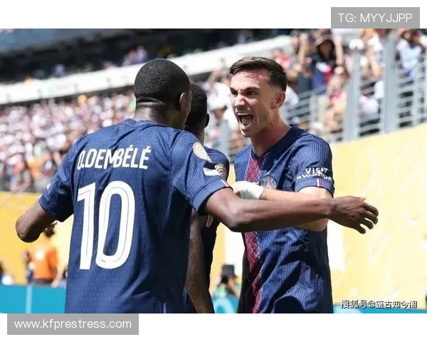 巴黎与曼联次回合精彩对决录像回顾及赛后分析